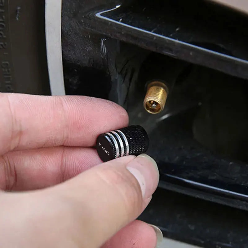 Lynk & Co — Alloy Laser-Engraved Tyre Valve Caps Set (01 / 02 / 03 / 05 / 06 / 09)