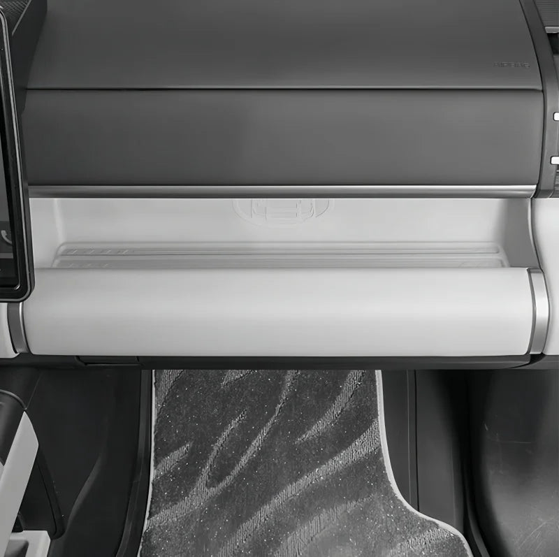 BYD Leopard 7 / Titanium 7 — Full-Coverage Silicone Co-Pilot Dashboard & Storage Box Protective Pad