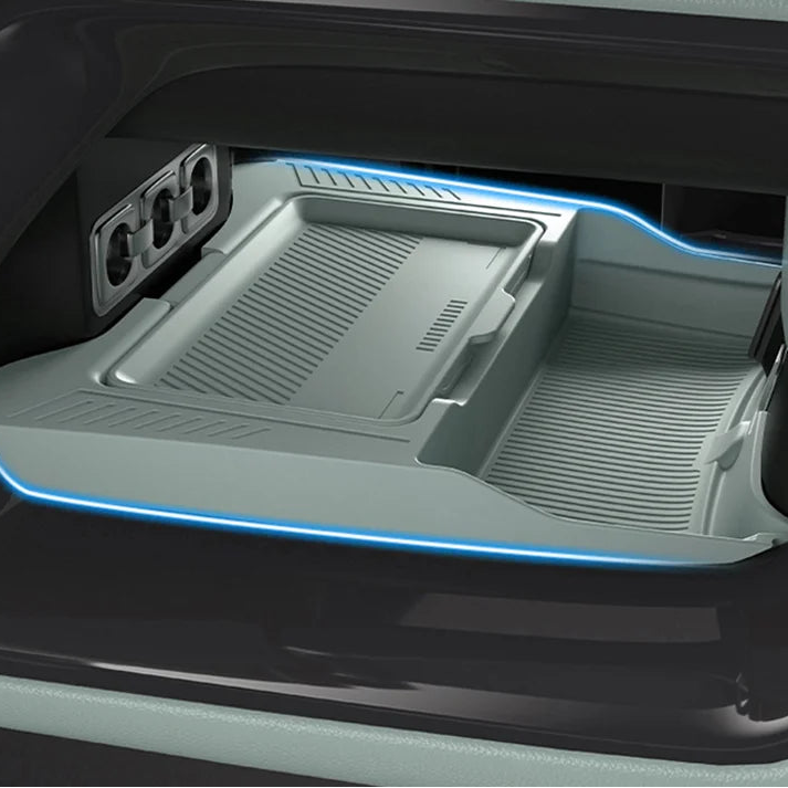 BYD Leopard 5 / Denza B5 — Silicone Centre Console Storage Tray (2024–2026)